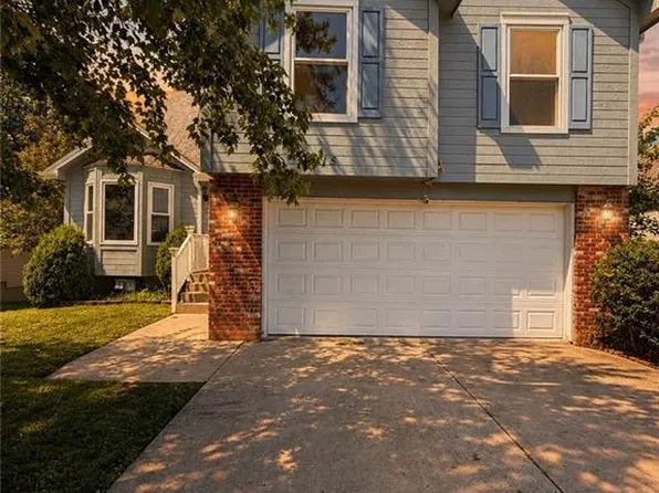 1415 Hamilton St, Warrensburg, MO 64093