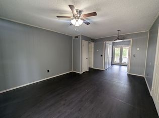 2501 Case St APT 5, Batesville, AR 72501