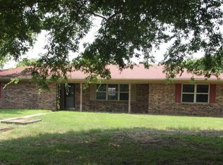 200 Weakes St, Eustace, TX 75124