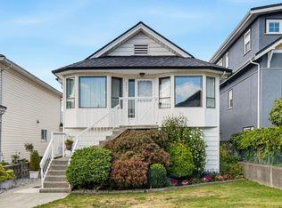 3587 Triumph St, Vancouver, BC V5K1V2
