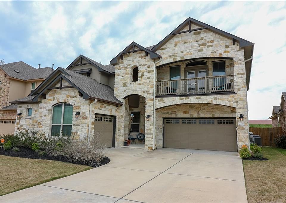1st image of 2217 Cactus Valley Dr