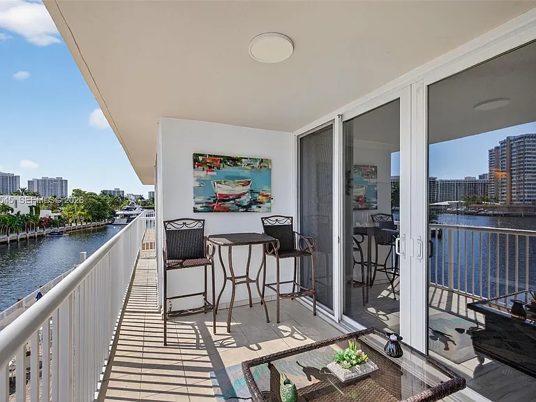 121 Golden Isles Dr #205 — Photo 33