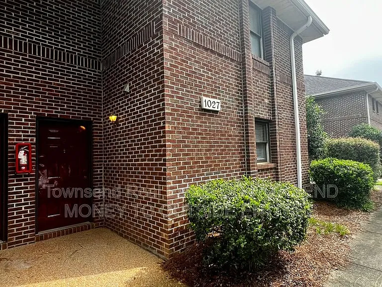 1027-2 Ancestry Dr — Photo 20