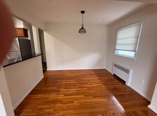 3 Elizabeth Ct FLOOR 2, Hempstead, NY 11550