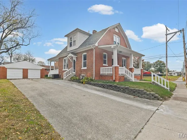 200 N 48th St, Belleville, IL 62226