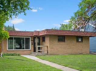 2027 2nd Ave N, Grand Forks, ND 58203