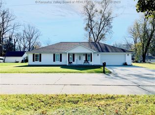 31 Helen Ave, Poca, WV 25159