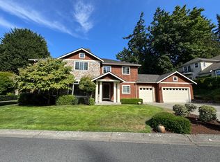 9405 SE 33rd St, Mercer Island, WA 98040