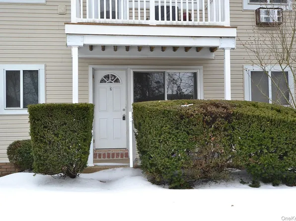 59 Adams Road, Central Islip, NY 11722