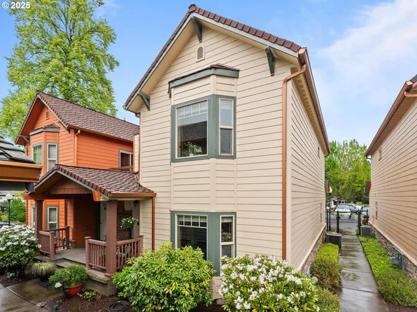 2025 Elm St, Forest Grove, OR 97116