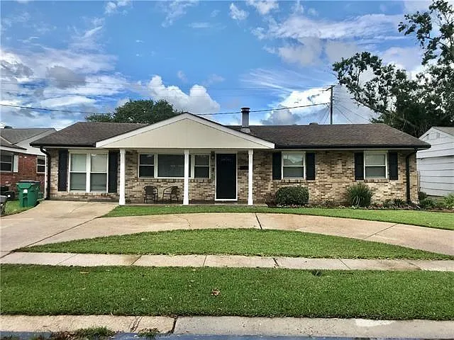 3809 Academy Dr — Photo 1