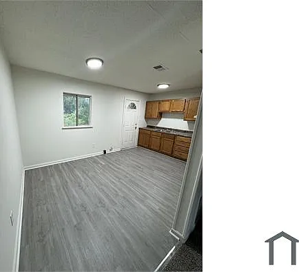 927 Garden St — Photo 1