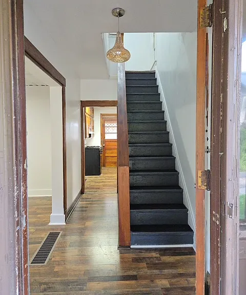 310 Reifert St — Photo 8