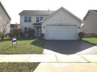 2641 Cameron Dr, Hampshire, IL 60140