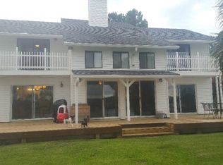 506 Island Dr, Douglas, GA 31535