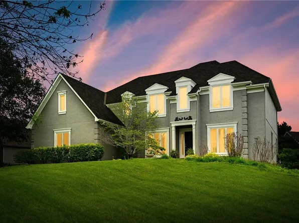 14708 Cedar St, Leawood, KS 66224