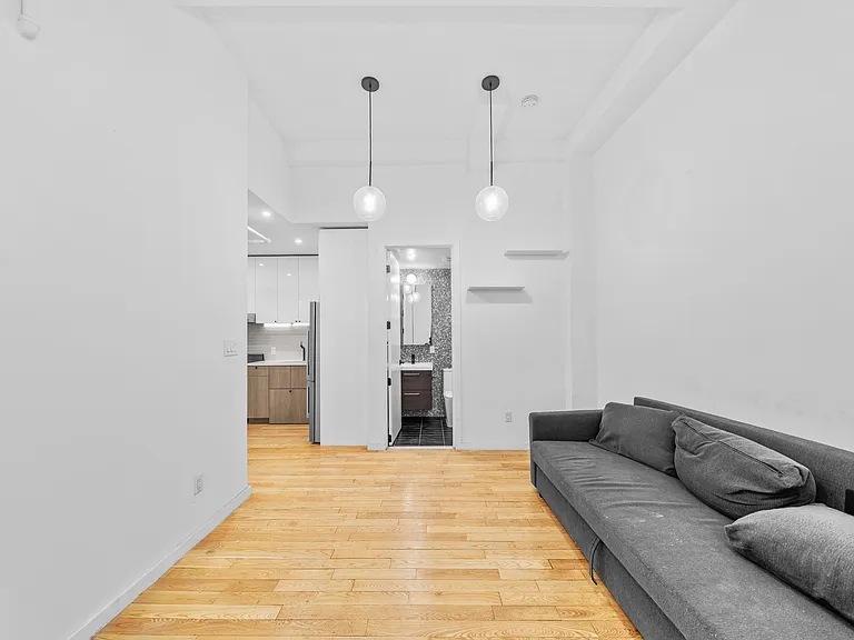 584 Myrtle Ave #1B — Photo 10
