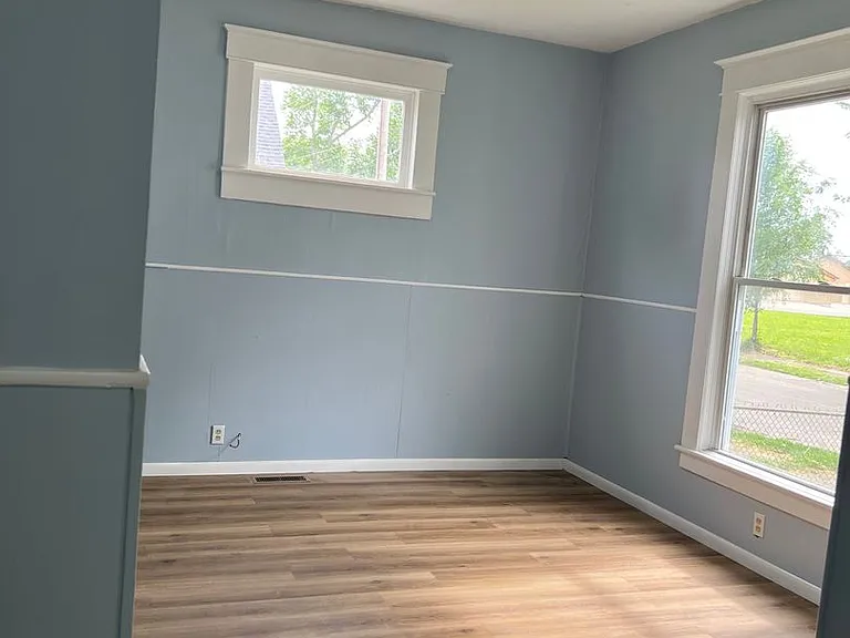 708 N Mulberry St — Photo 5