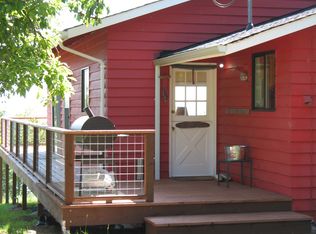 2977 N Bluff Rd, Greenbank, WA 98253