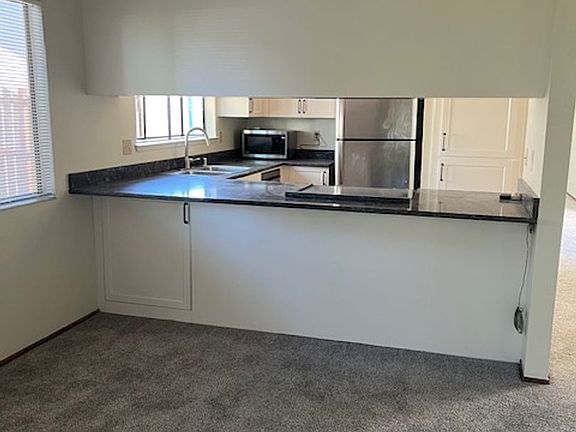 5th image of 110 Vail Ct