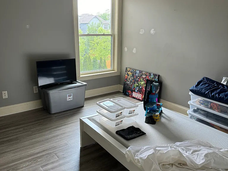 Large sized second bedroom