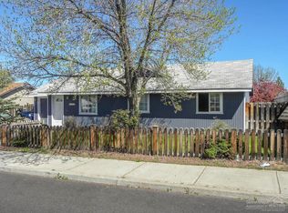 3317 SW Reindeer Ave, Redmond, OR 97756