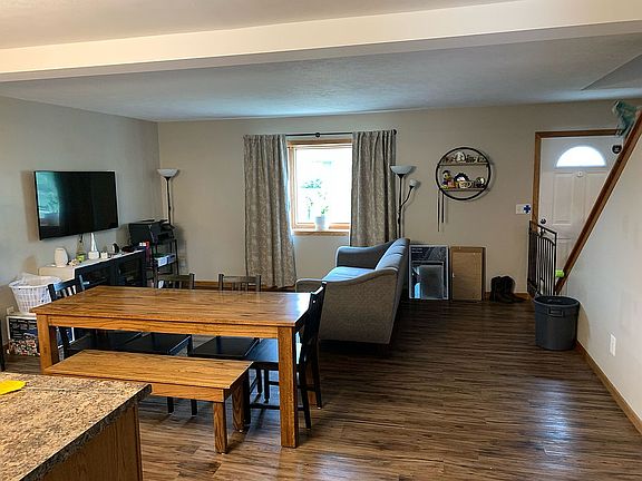 2nd image of 901 Dennis Dr