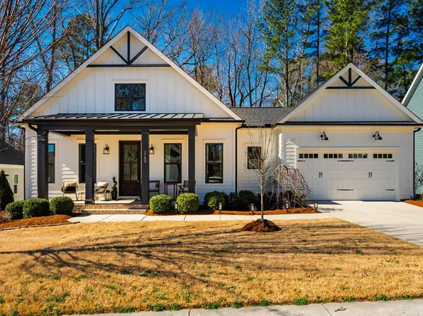 2109 Meadowcreek Dr, Durham, NC 27705