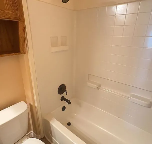 5001 Autumn Valley Dr — Photo 2