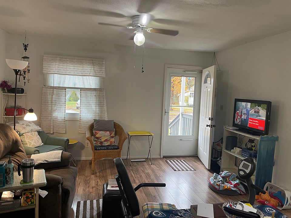 2nd image of 333 W Harrison Ave