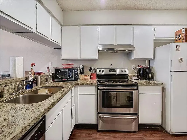 5313 Indio Dr #A — Photo 14