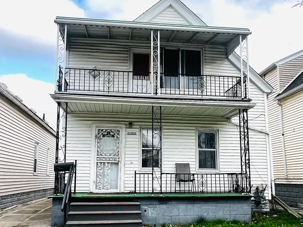 2282 Evaline St, Hamtramck, MI 48212
