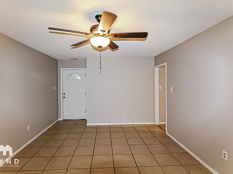 4631 Lasalle Pl — Photo 6