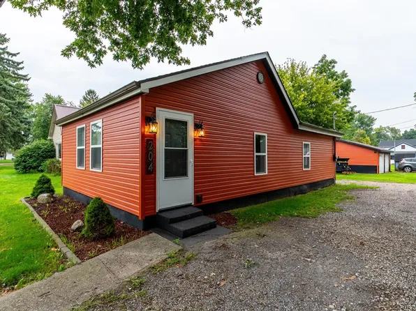 204 E Garfield St, Ashley, IN 46705