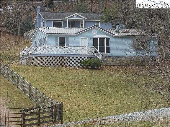 3rd image of 111 Oxford Lane