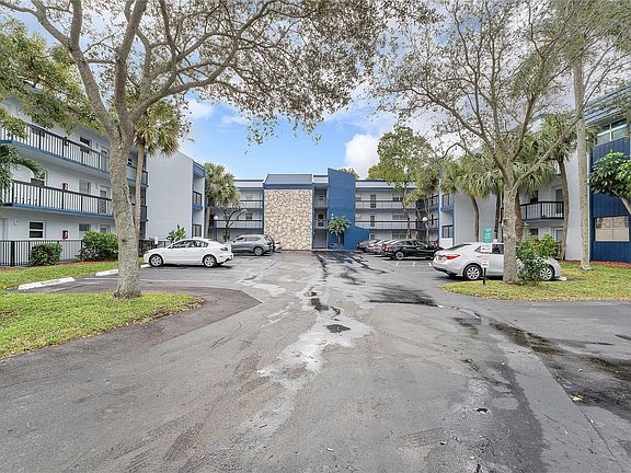 3rd image of 3170 Holiday Springs Boulevard #105