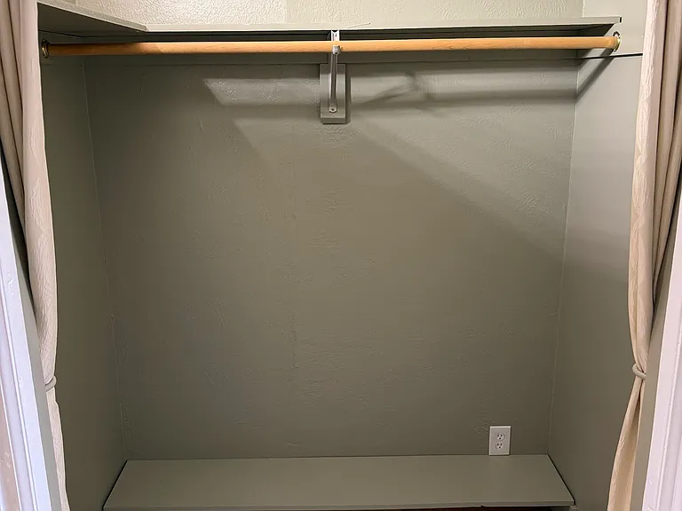 28 Oak St — Photo 10