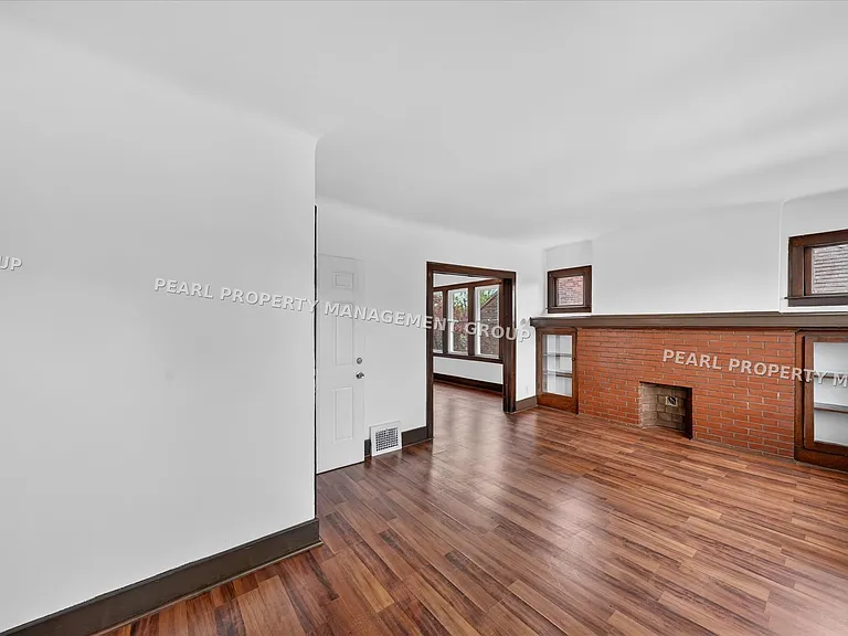 368 Piper Blvd — Photo 5