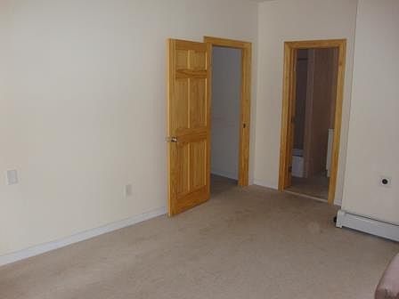 2nd image of 132 Hunter Ave