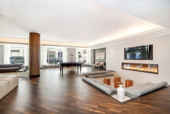 Rented by Compass | media 24