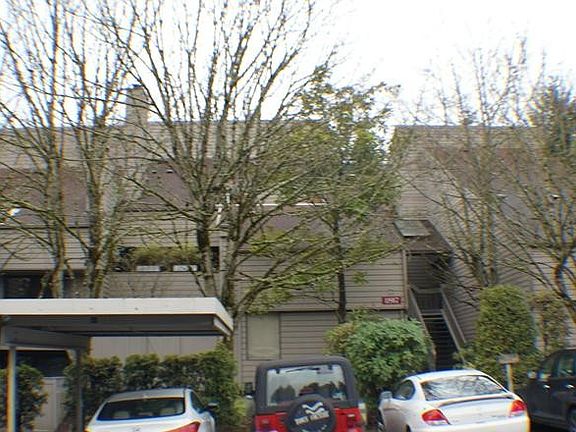 4th image of 11917 93rd Ln NE APT 204