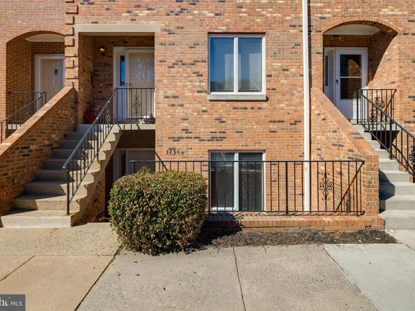 3756A Madison Ln, Falls Church, VA 22041