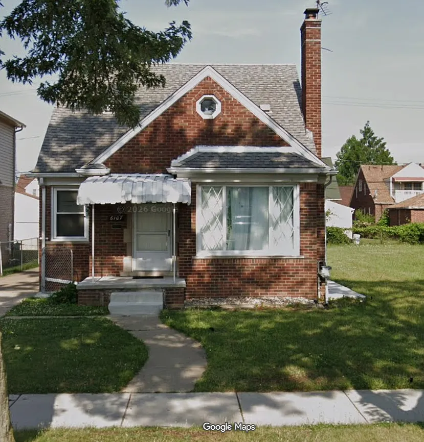 3 bed, 1.5 bath, 1316 sqft, $2,000 — Photo 1
