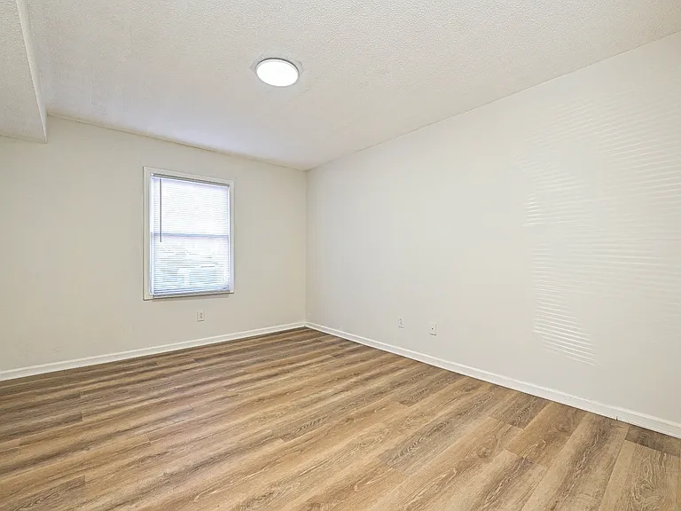 268 Church St NE — Photo 5