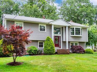 5 Harold J Mathews Jr Ct, Butler, NJ 07405