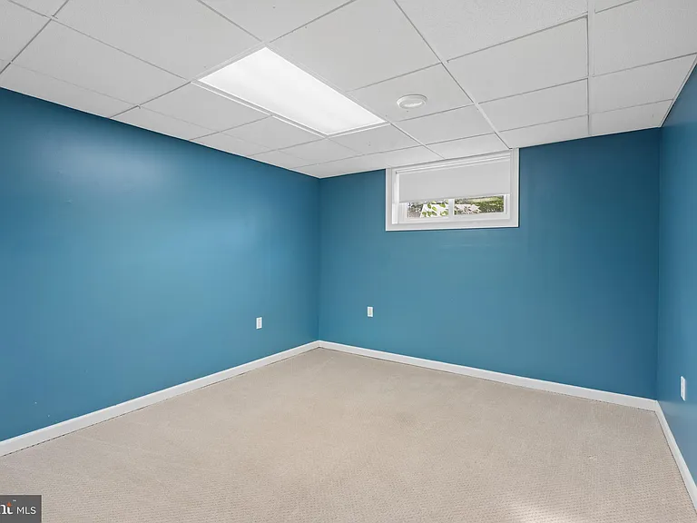 8109 Broadview Dr — Photo 24