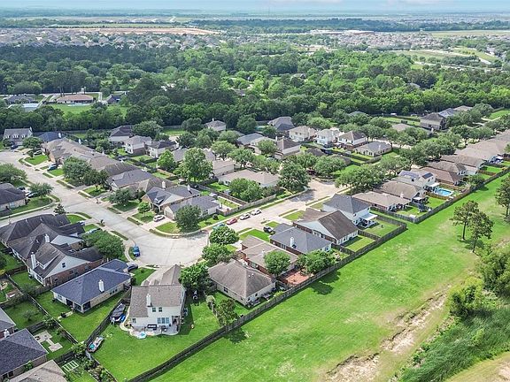 5th image of 4055 Bentwood Dr
