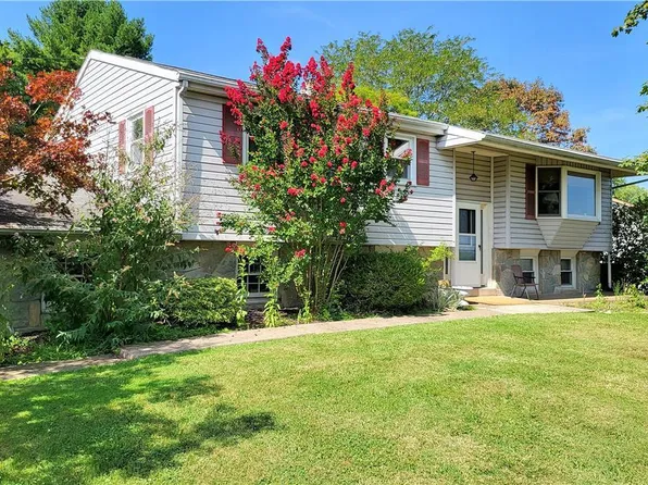 1313 Klinerd Rd, Pennsburg, PA 18073