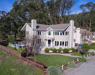 321 Magellan Ave, Half Moon Bay, CA, 94019