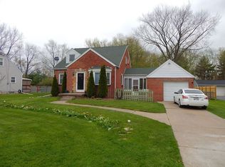 1208 Harrow Rd, Toledo, OH 43615